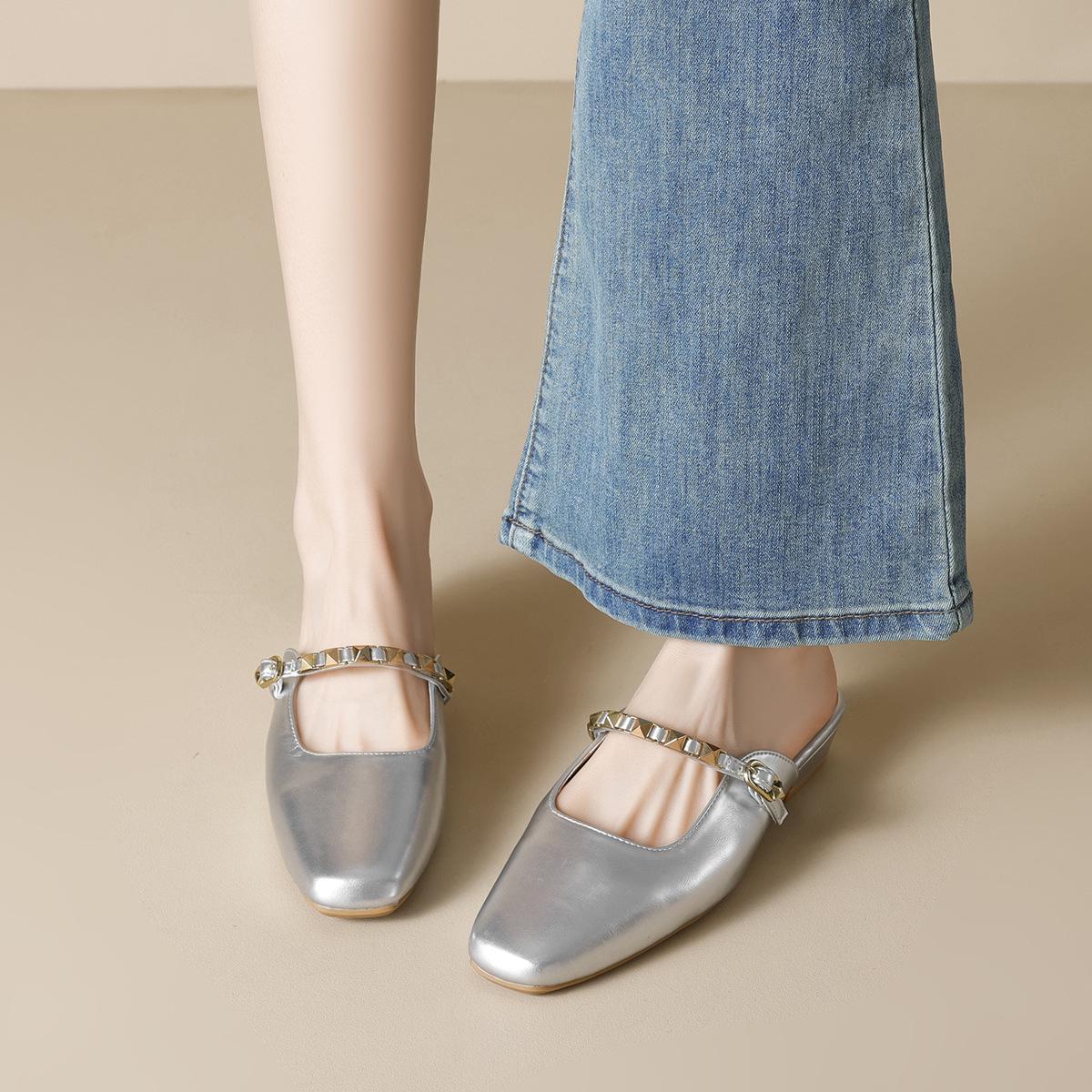 

Weiwei Girl 6579-2 Women’s Closed-Toe One-Strap Studded French Chunky Heel Mule Sandals 39 бежевий