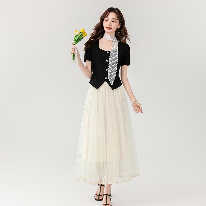 Elegant Knitted Short Sleeve Top & Mesh Skirt Set with Lace Scarf - Summer 2025