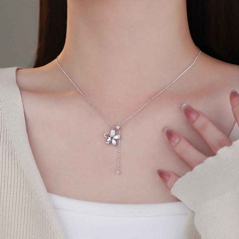 Small Fresh Flower Pulling Necklace, Elegant and Super Immortal Female Student, Versatile Collar Chain