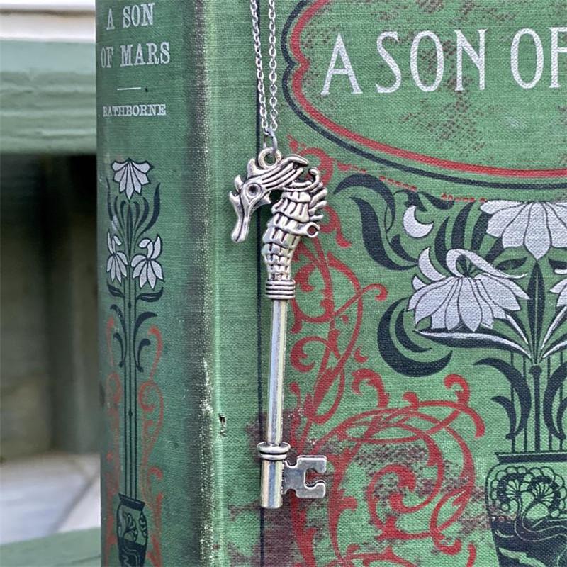 Hot Selling Seahorse Key Charm Pendant - Bronze Silver Color Necklace - Vintage Locket Style Accessories Jewelry