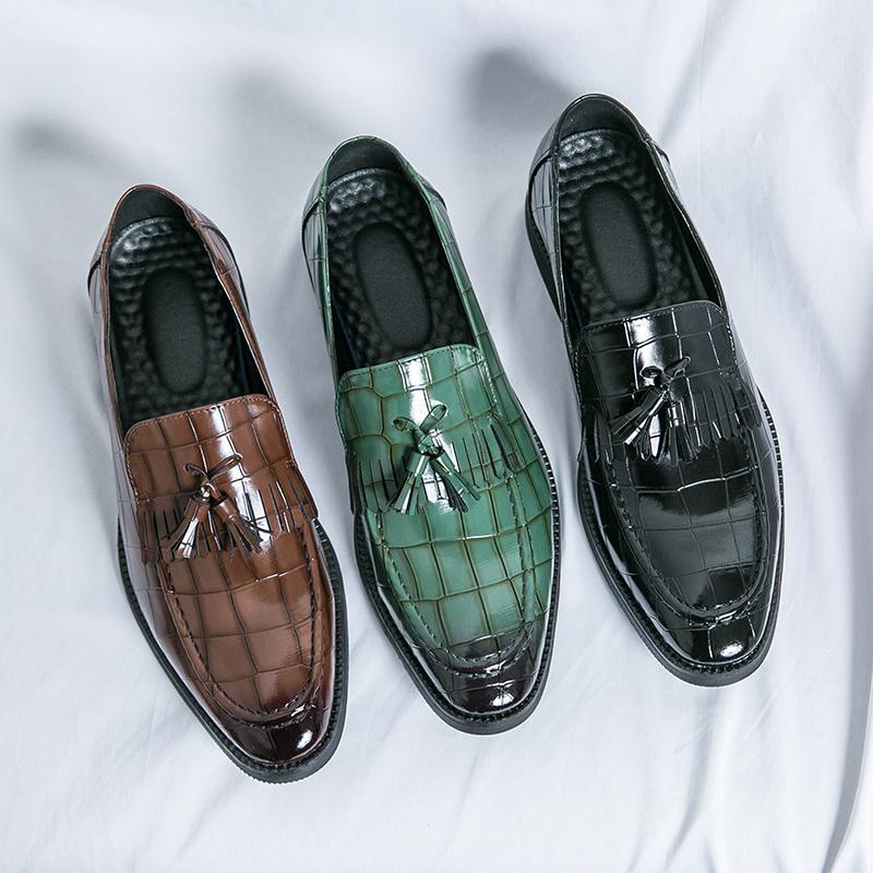 Men’s Loafers Wingtip Dress Formal Patent Leather Shoes Men Green Tuxedo Wedding Blazers Saddle Shoes Large Size