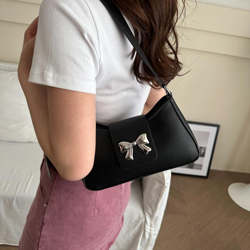 Casual Textured Underarm Bag for Women New Trendy and Fashionable Simple Small Square Bag Solid Color Fashionable One-shoulder Small Square Bag