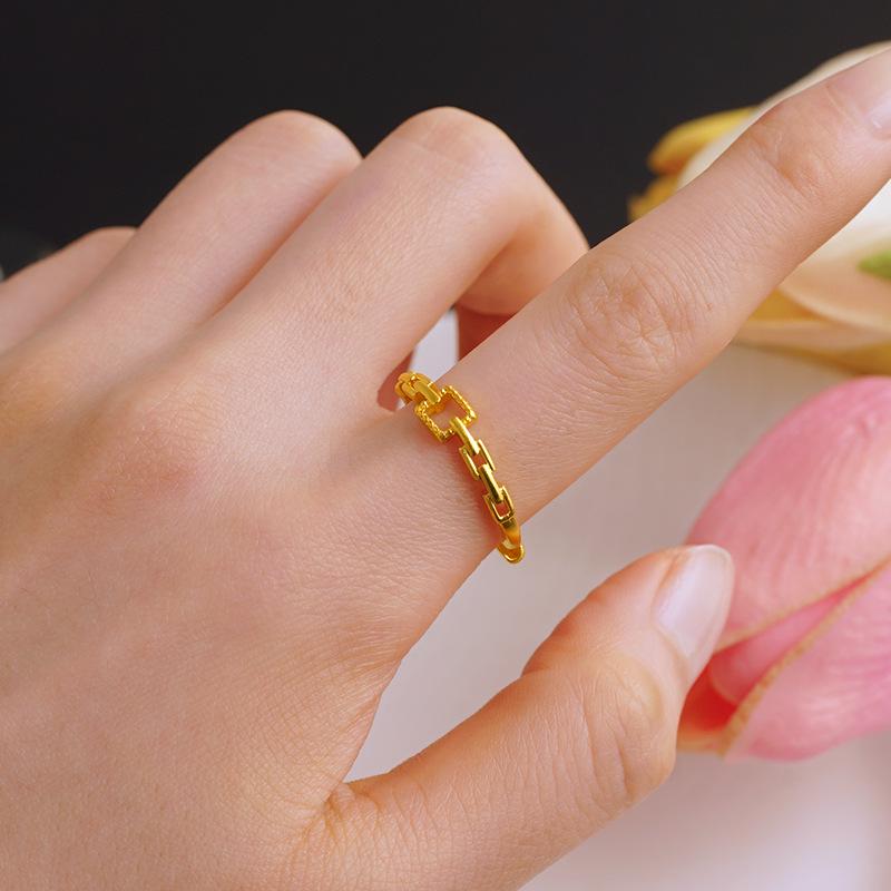 Exquisite Sand Gold Open Ring for Women: High-End Niche Design, Light Luxury Style, Long-Lasting Color, Imitation Gold.