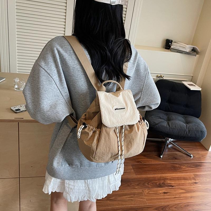 2025 Summer New Foreign Style Texture Trend Casual Backpack Fashion Simple Personality Women's Niche Backpack