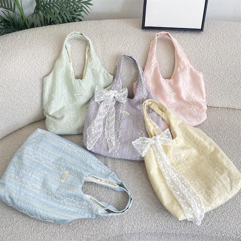 Women Floral Embroidered Shoulder Bag Fashion Casual Large Capacity Tote Bag Eco Shopping for Daily Use