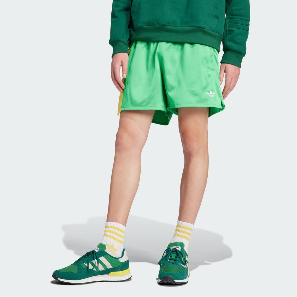 Adidas Originals Q2 Monogram Fashion Simple Versatile Lace-Up Sports Shorts Men Shorts Energy-Green JP4445