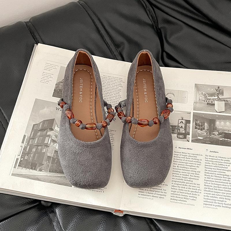 Beaded flat bottom shallow mouth single shoes women's 2025 new autumn gentle matching skirt national style Mary Jane shoes Doudou shoes