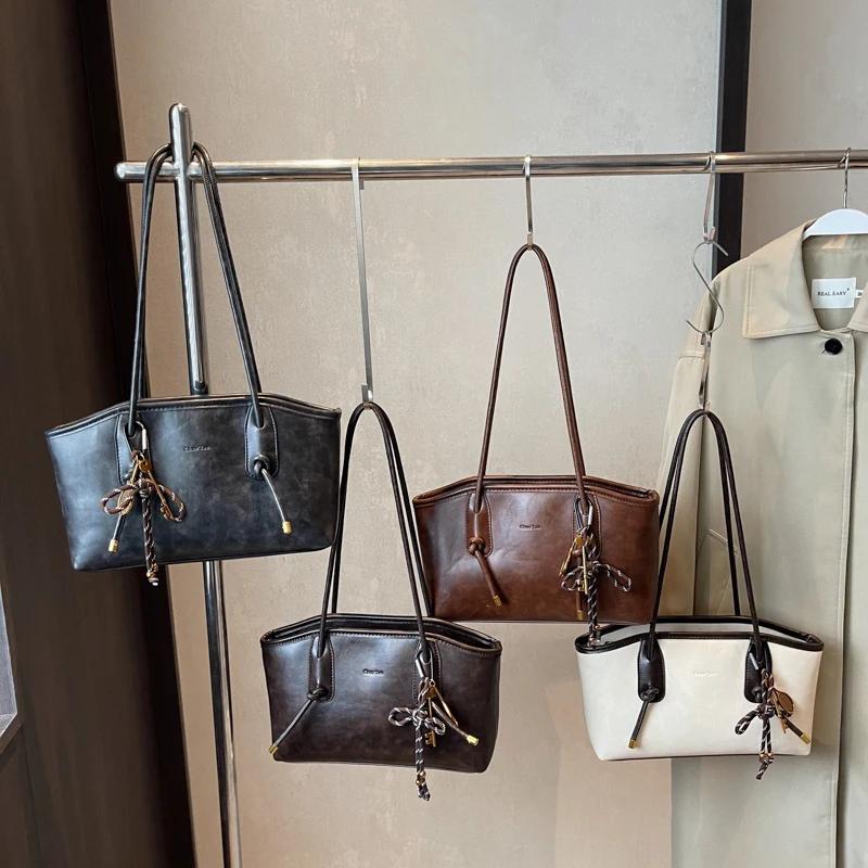 Retro PU Leather Shoulder Bags for Women Fall Winter Trend Female Purses Handbags High Quality Tote Underarm Bag with Pendant