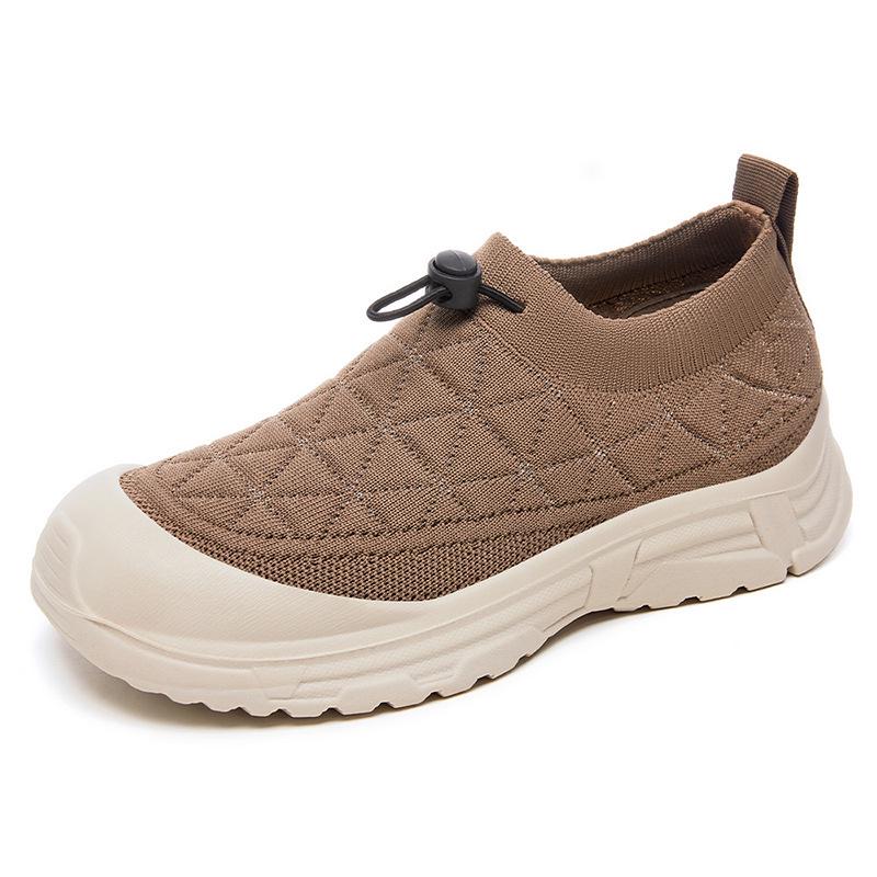 Women's Spring Soft Sole Slip-On Mom Shoes - Comfortable and Fashionable Old Beijing Style