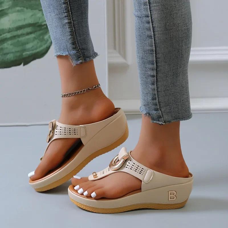 Women Flip-flops Fashion Wedge Platform Slippers Designer Metal Buckle Flip-flops Outdoor Casual Beach Slippers for Women Slides