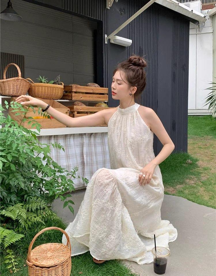 

French-Style Summer Chiffon Halter Neck Dress with Embroidered A-Line Skirt Extra Large
