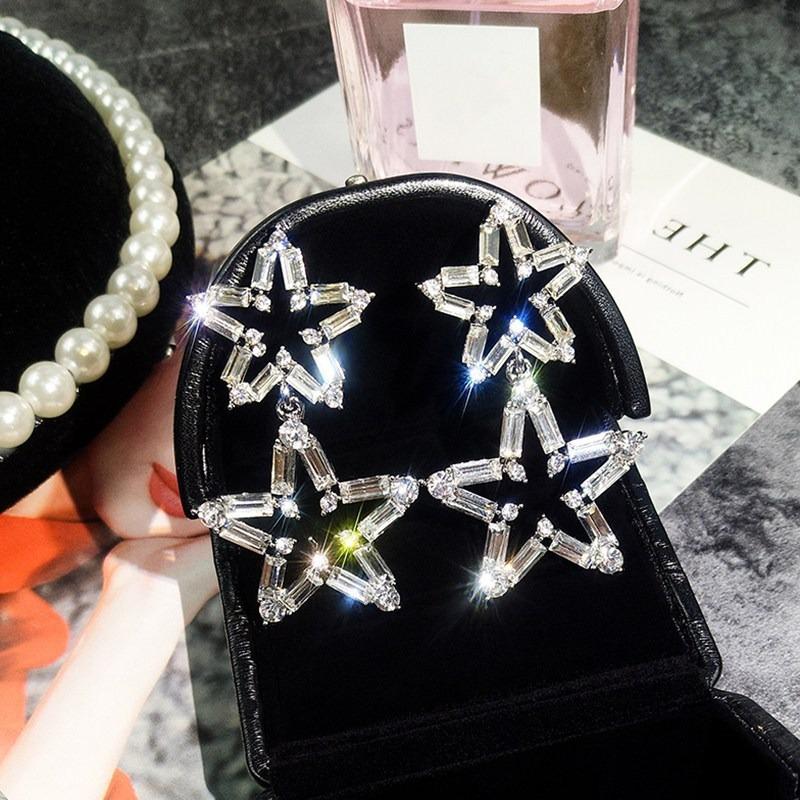 Ultra-gleaming Full-diamond Five-pointed Star Earrings - Luxurious Style Stud Earrings with Exquisite Design, Unique Ear Jewelry for Women.