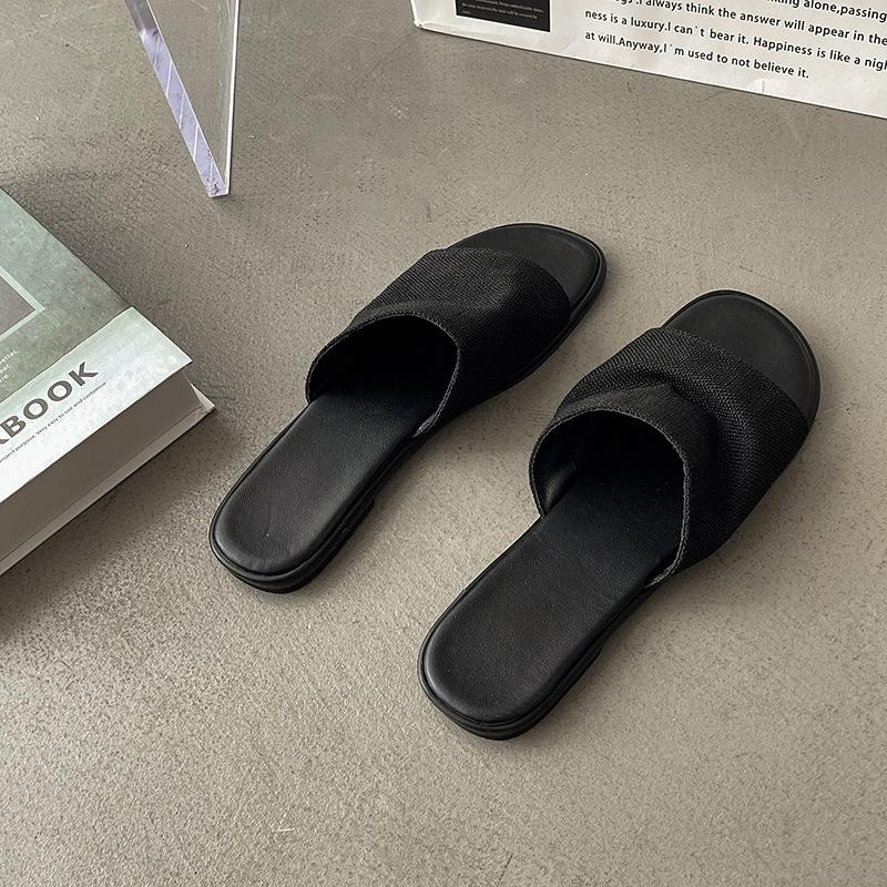 Retro Mori sandals slippers women's 2025 summer new wear soft-soled beach vacation style flat sandals