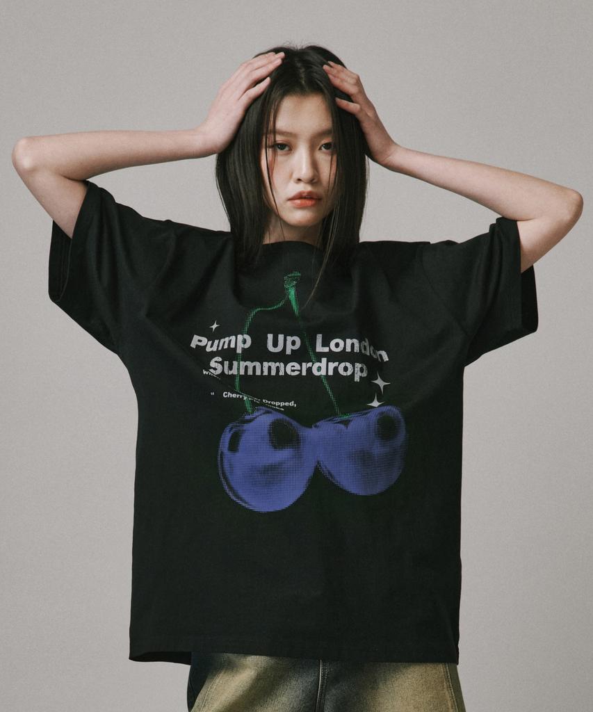 Beodeonteu Blue Cherry Short Sleeve T-Shirt [Black]