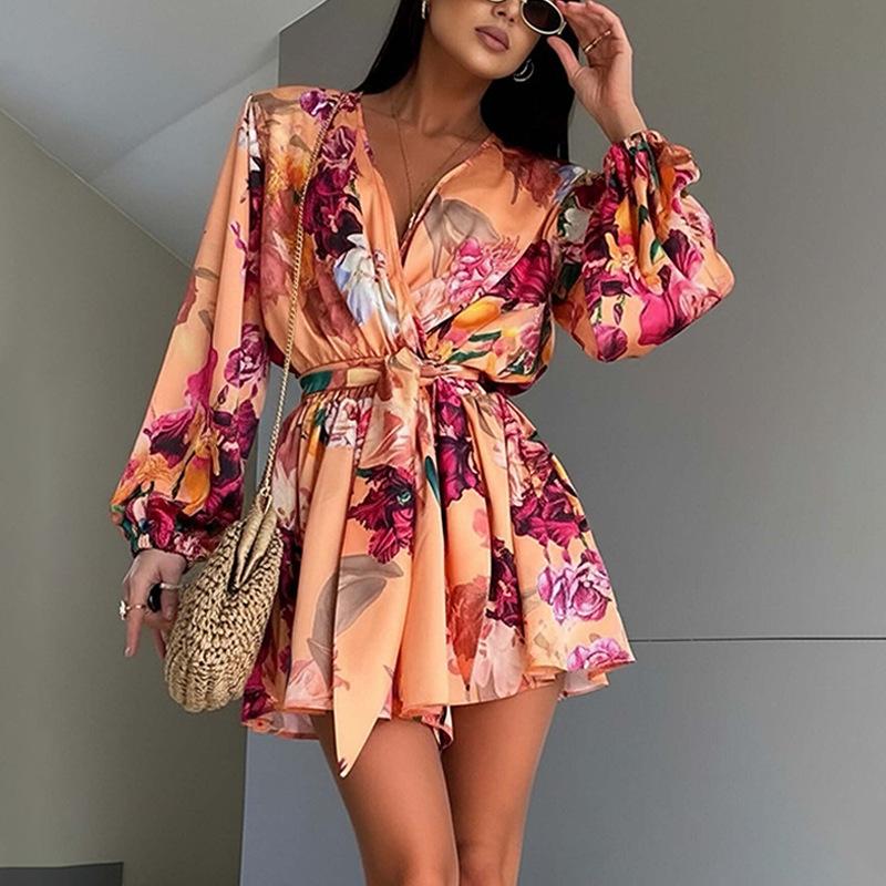 Spring new, European and American women's clothing, fashionable and elegant vacation v-neck printed lace-up dress