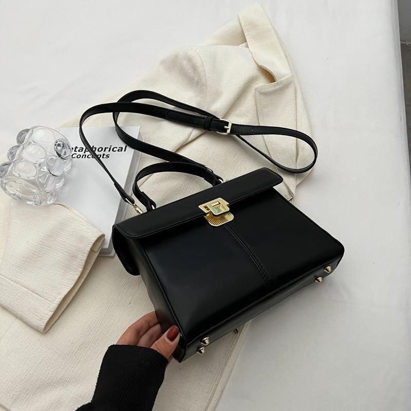 Vysoce kvalitní kabelky přes rameno pro ženy Luxusní designové kabelky z PU kůže Letní trend Crossbody kabelky a peněženky