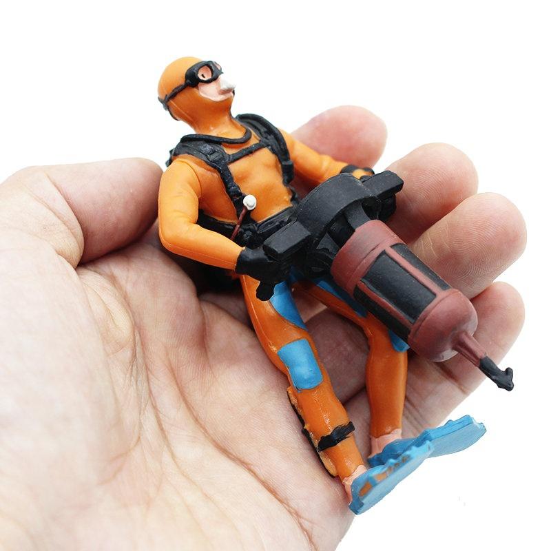 Ocean Diving Frogman Diver Action Figure Miniature Sea Animal Model Humpback Whale Shark Aquarium Decor Fish Tank