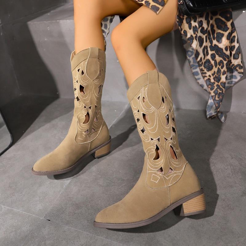 New summer flowers on the other side~ Trend hollow embroidery breathable v-mouth western cowboy boots