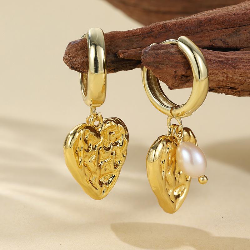 European & American Chic Irregular Heart Earrings: Sweet, Cool, High-End Style for Women