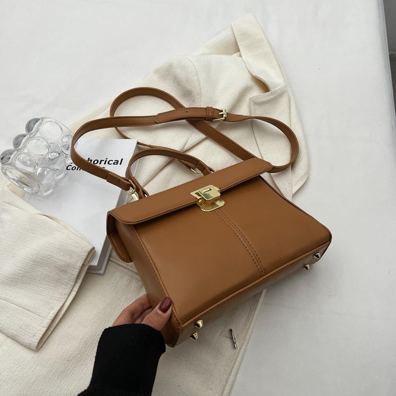 Vysoce kvalitní kabelky přes rameno pro ženy Luxusní designové kabelky z PU kůže Letní trend Crossbody kabelky a peněženky