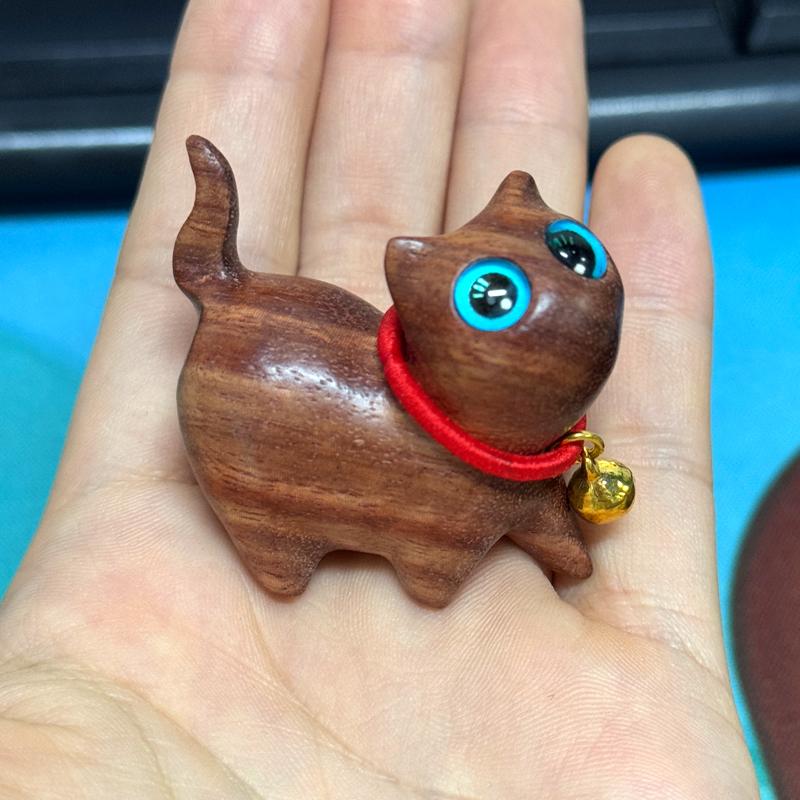 Mini Lovely Wooden Lucky Cat Figurine Desktop Book Nook Ornament Home Decor Kids Event Souvenirs Holiday Gifts New Year's Decor