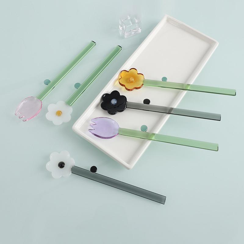 Cucchiaio di Vetro con Manico Lungo Cucchiaio da Dessert in Vetro Trasparente Creativo a Forma di Fiore Colorato Cucchiaio Agitatore per Caffè Bastoncino Bar