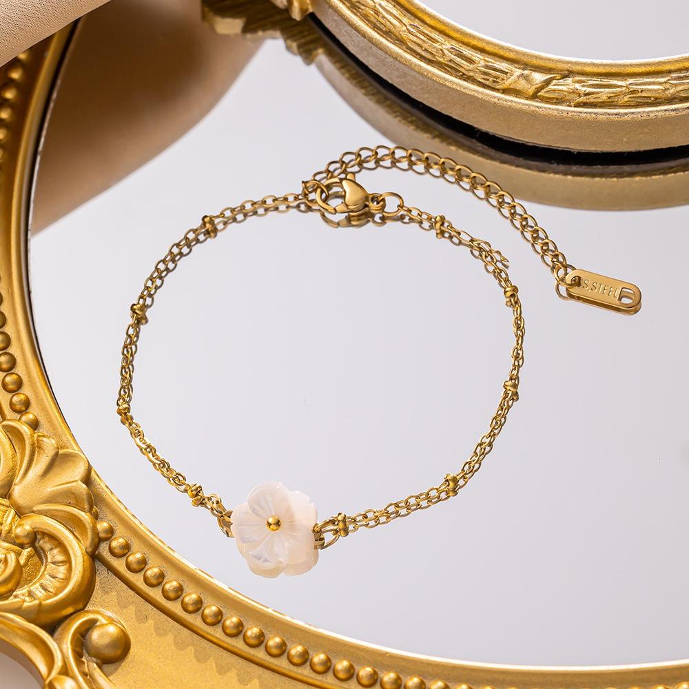 Stainless Steel Simple White Resin Flower Charm Bracelet Necklace for Women Girls Cute Flower Jewelry Sets Accessories Gifts