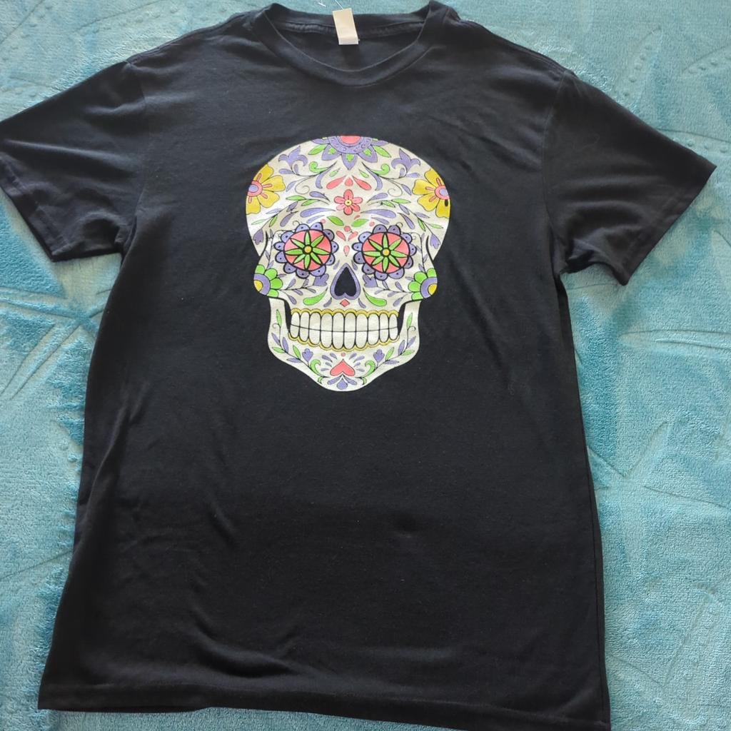 Women's "Skull - Dia de los Muertos" Black T-shirt. Size Medium. NWOT