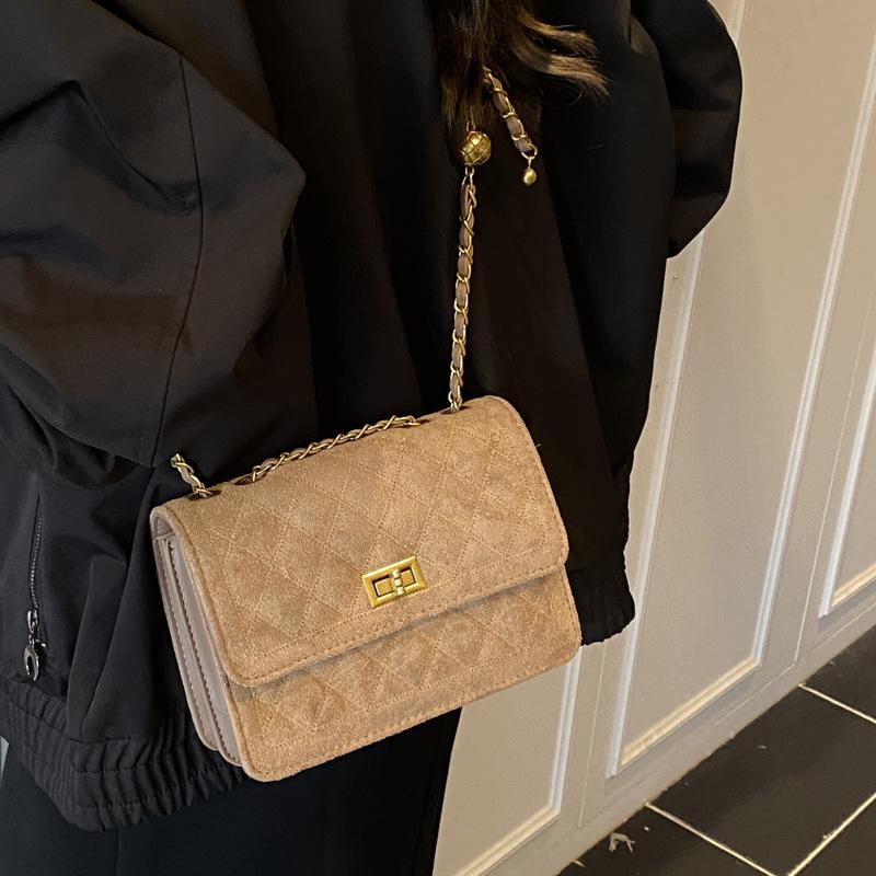 Simple Small Bag 2025 New Trendy Fashion Chain Shoulder Women's Bag Diamond Grid Embroidery Thread Messenger Bag Versatile Small Square Bag