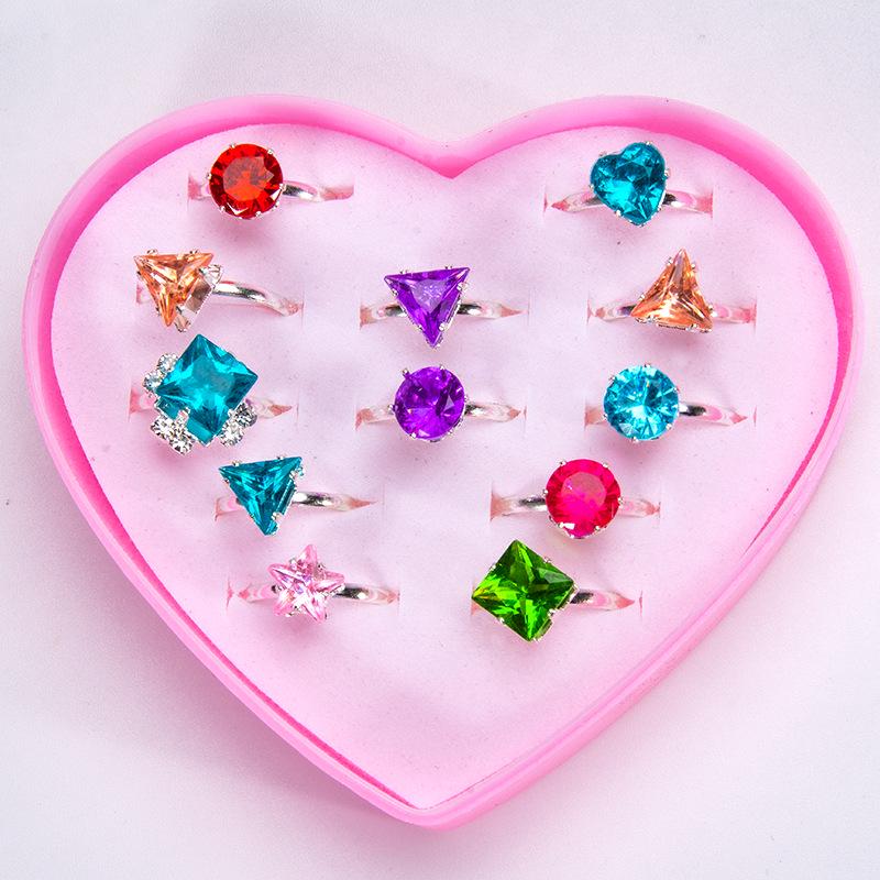 Children's Adjustable Rhinestone Alloy Ring Set In Heart-Shaped Box