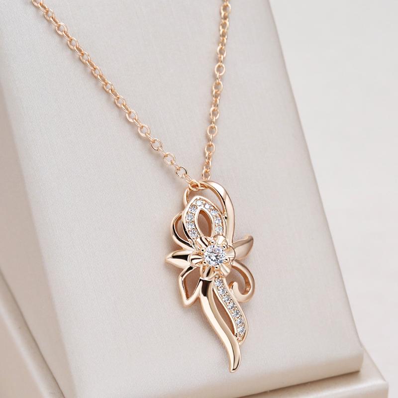 Luxury  Rose Gold Color Crystal Flower Pendant Necklace For Women Shiny Natural Zircon Accessories Daily Fine Jewelry