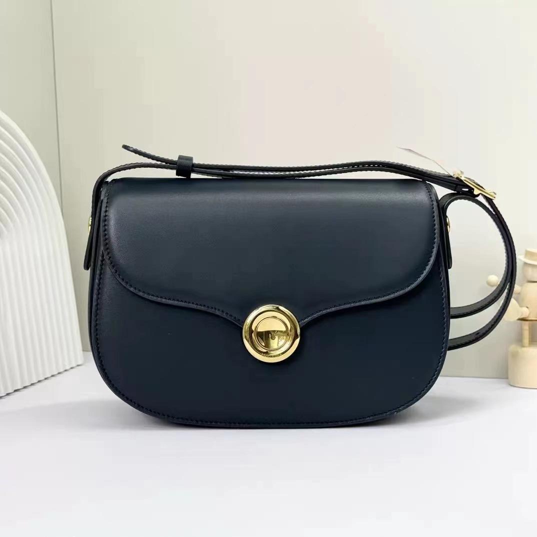 

Saddle bag shoulder messenger bag women s new summer versatile women s niche design 23*16*8cm чорний