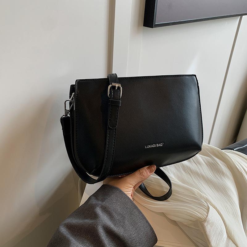 This Year's Popular Bag Women's 2025 Autumn New Niche Design Simple and Versatile Single Shoulder Crossbody Small Bag Organ Bag