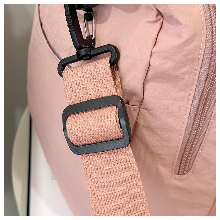 Fashionable Lightweight Gym Bag with Shoe Compartment – Large Capacity Crossbody and Handheld Travel Bag
