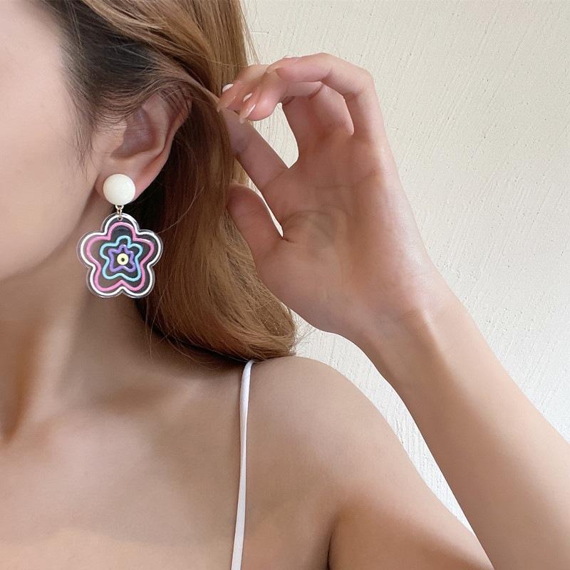 Niche Design Sense Color Transparent Flower Stud Earrings Female, Personality Versatile Contrasting Color Earrings Internet Celebrity Earrings