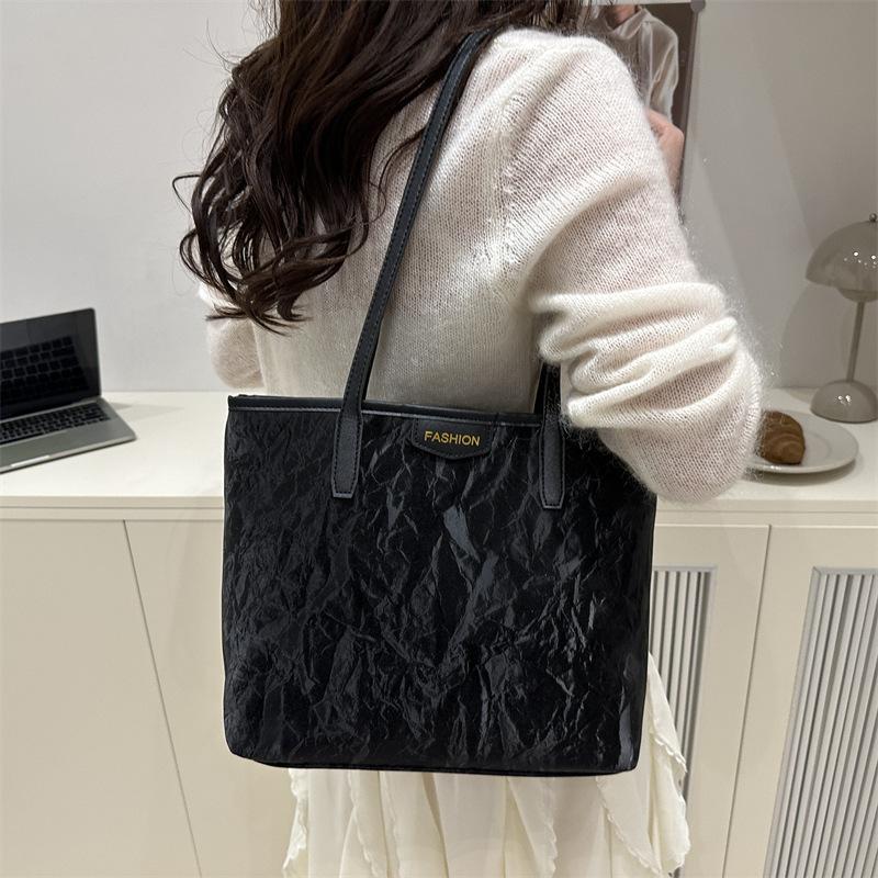 Commuter Bag Large Capacity Handbag 2025 Spring and Summer New Versatile Ins High Sense of Work Shoulder Tote Bag