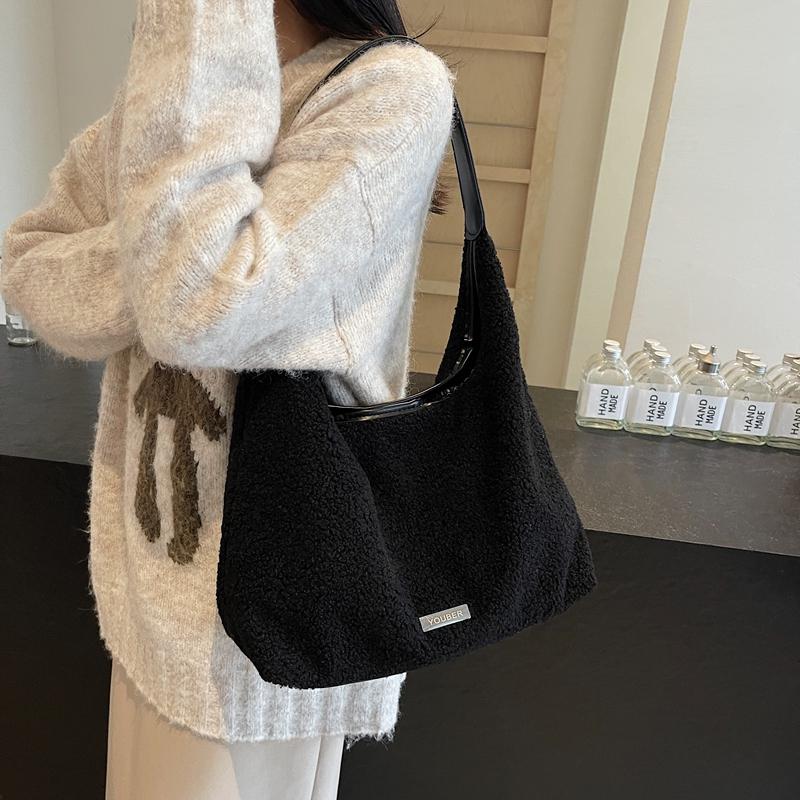Autumn Winter High-capacity Lamb Fur Bag Feminine New Western Style Travel Practical Versatile Single Shoulder Bag