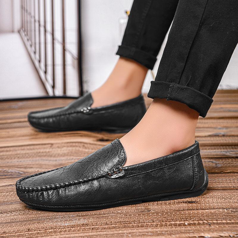 Summer Lightweight Loafers Shoes For Men Male Boat Shoes 2025 Leather Man Moccasins Mens Driving Shoes Casual Shoe Slip On Flats