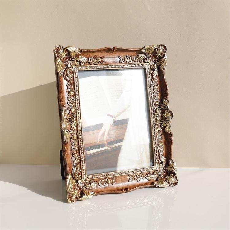 Elegant Picture Holder Resins Vintage Styles Flower Carvings Photo Frame for Sophisticated Home Styling Wall or Tabletop