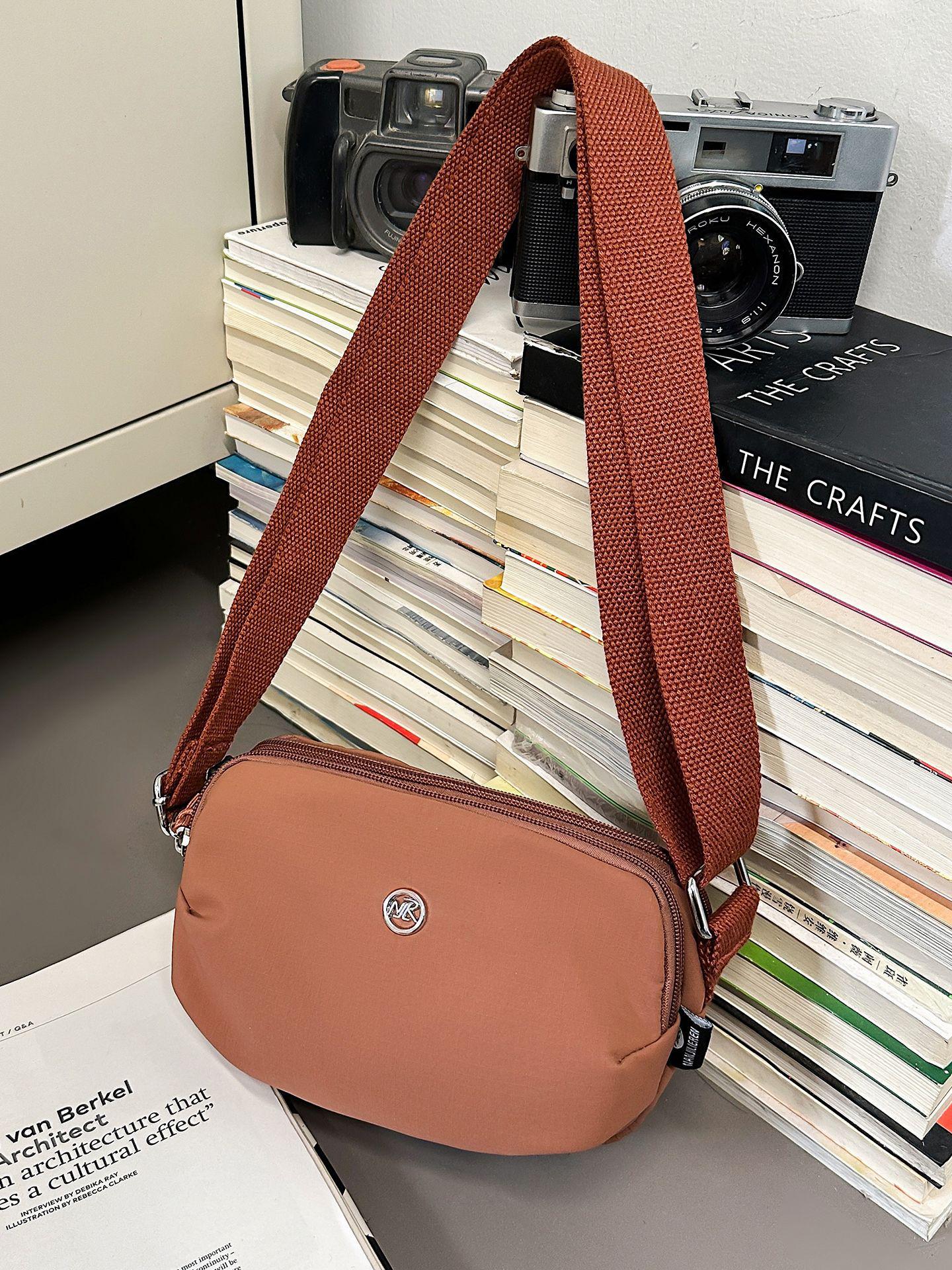 

Женская повседневная многослойная нейлоновая сумка через плечо кирпич красный