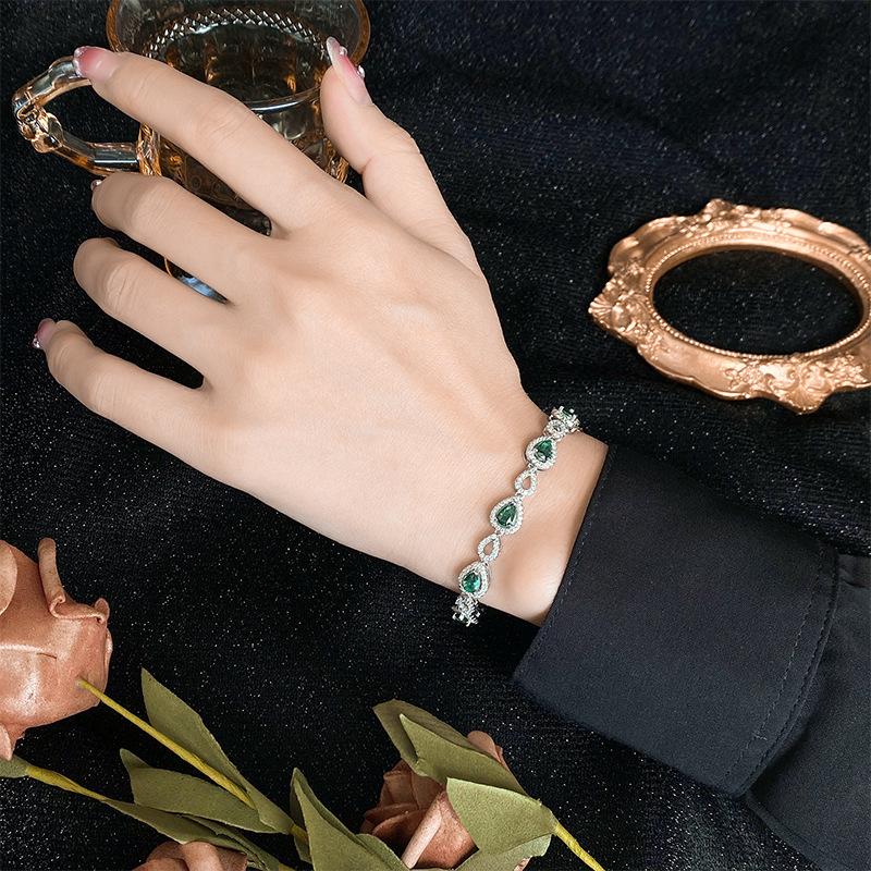 Autumn And Winter Jewelry Retro Simulation Corundum Light Luxury Full Diamond Bracelet Retro Main Stone 4 * 6