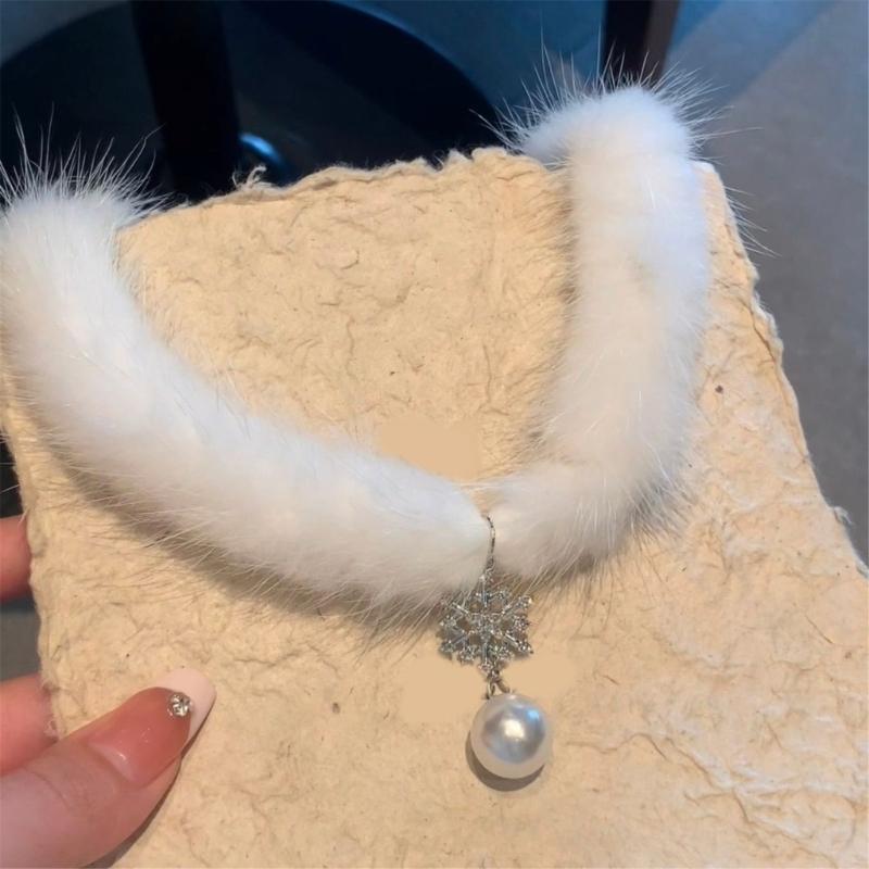 Sexy Pearl Necklace Snowflake Furry Collar Chain Delicate Snowflake Choker