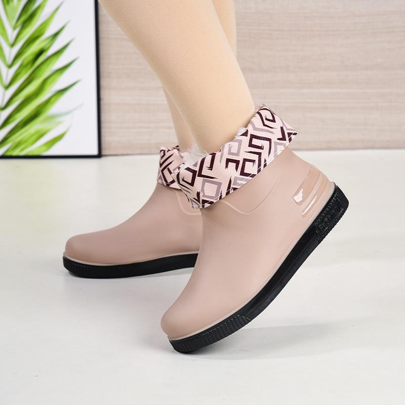 New Waterproof Shoes Female Student Rain Shoes Low-top Short Tube Fashion Plastic Shoes Non-slip Warm Velvet Cotton Cover Shoes