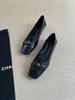 Vintage camellia loafers women's 2025 new square head flat Mary Jane small leather shoes commuter single shoes