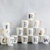 1 Stück Europäische Goldbuchstaben Keramiktasse Liebhaber Frühstück Kaffeetasse Milchtee A-Z Buchstabe Männer Frauen Kreativer Becher