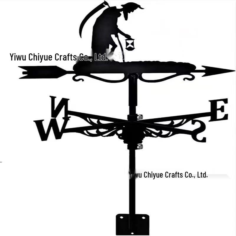 Weather Vane Ornament: Outdoor Wrought Iron Spray-Painted Roof Decoration Metal Craft