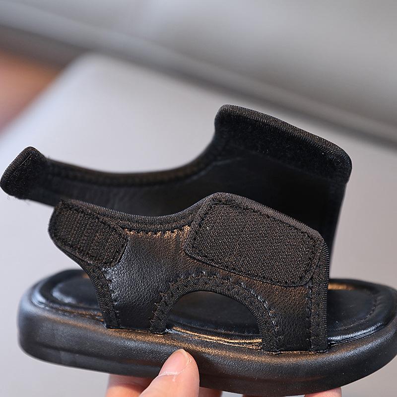 Boys' open-toe sandals, new summer model, soft-soled, Korean-style, lightweight beach shoes for toddlers and young boys