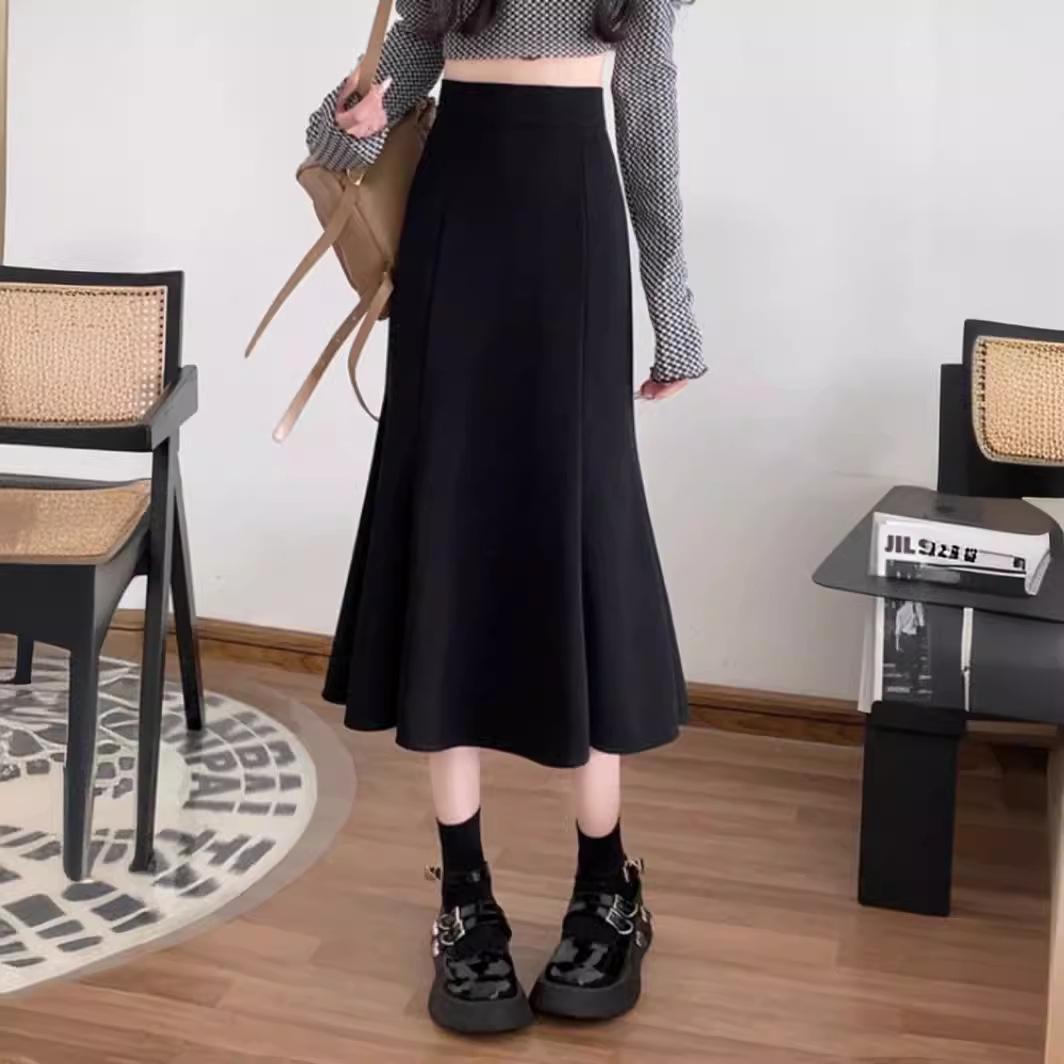 

Black High-Waist Fishtail Skirt for Women - Spring/Autumn 2024 Collection XL (120-135 lbs)
