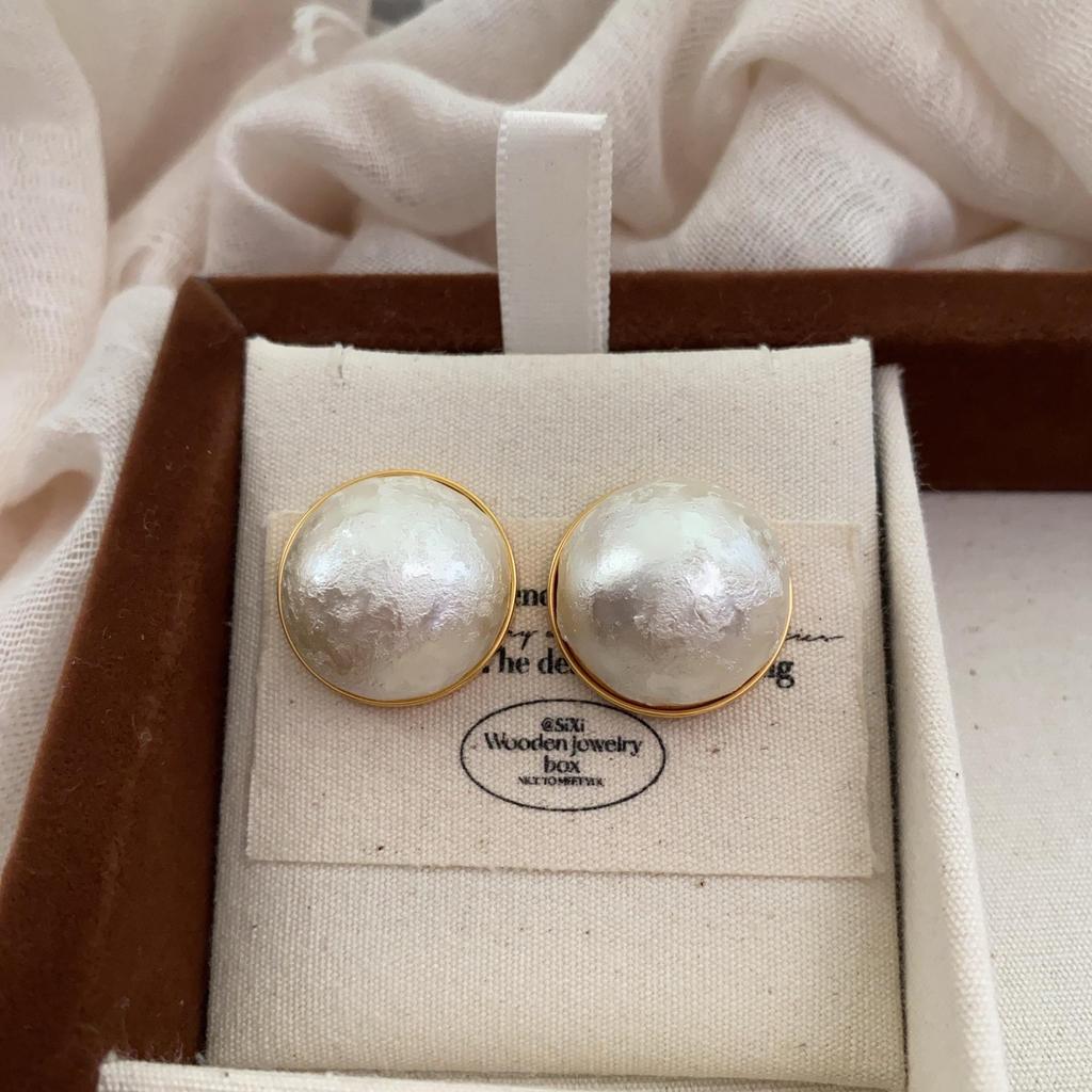Half Round Cotton Pearl Stud Earrings Women'S 20 Light Luxury Retro Premium Large Pearl Earrings Temperament Earrings