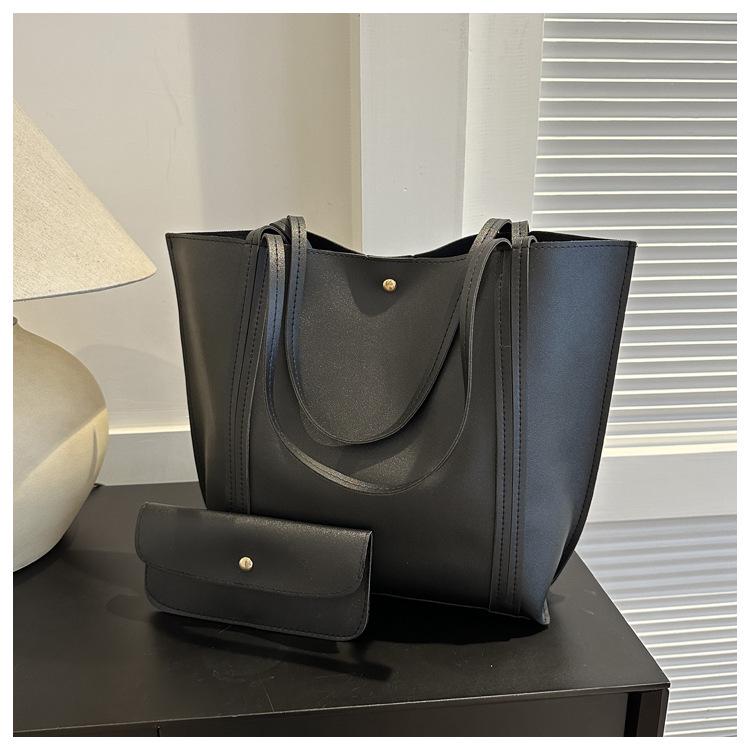 2023 Retro Textured Large Capacity Casual Shoulder Tote Handbag for Women